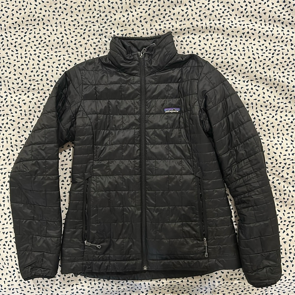 Patagonia Light Weight Women’s S Puffer Coat